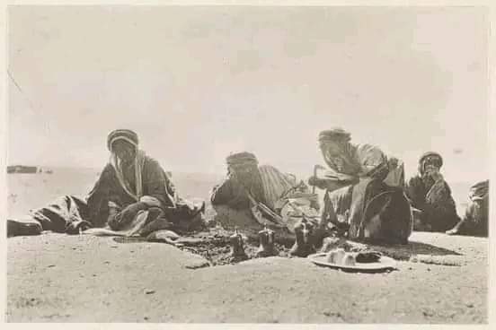 ​عادة هز فنجان القهوة عند العرب ما أصلها