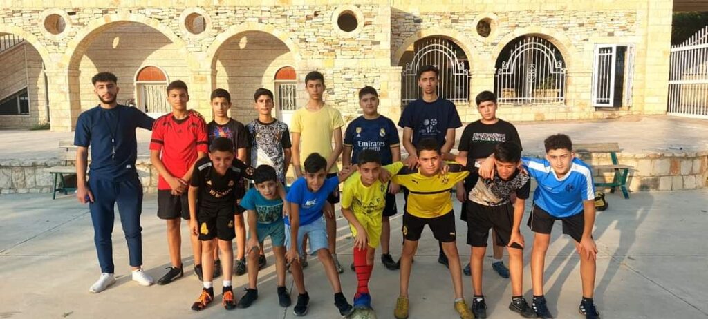 مكتب الشباب والرياضة الحركي في البقاع يفتتح دورة تدريبية لكرة السلة والقدم والطائرة