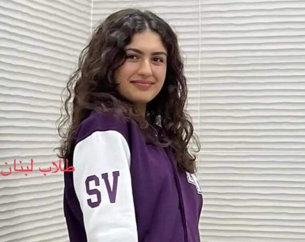 الطالبة غنى خطار ابنة بعذران الشوف تحتلّ المرتبة الأولى على صعيد لبنان في شهادة الثانوية العامة فرع علوم الحياة