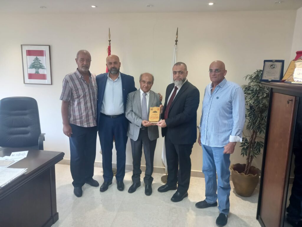 ابو العنين يتوجه بالشكر  للوزير كلاس والاتحاد اللبناني لكرة القدم لانصافه  اللاعب الفلسطيني وعدم اعتباره اجنبيا