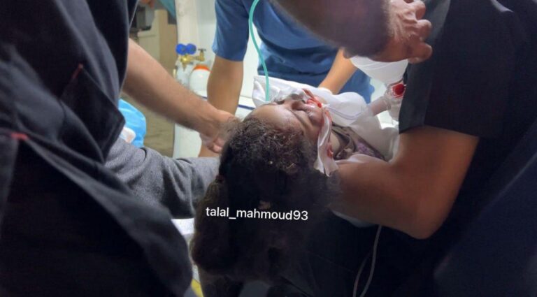 جرحى واصابات نتيجة قصف اسرائيلي لمنزل في مخيم النصيرات