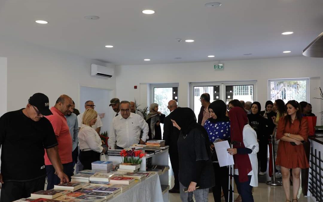 معرض الكتاب الأول في الزرارية بعنوان:بالثقافة نقاوم.. إرادة الصمود أقوى