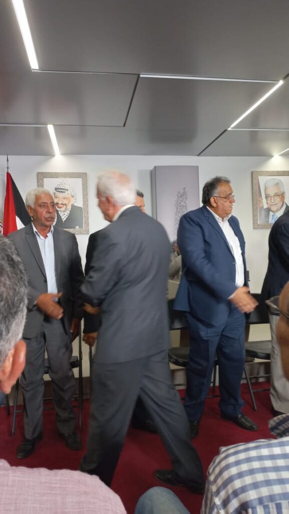 صفدية ممثلا السيدة بهية الحريري معزيا بالقائد  الراحل فاروق القدومي