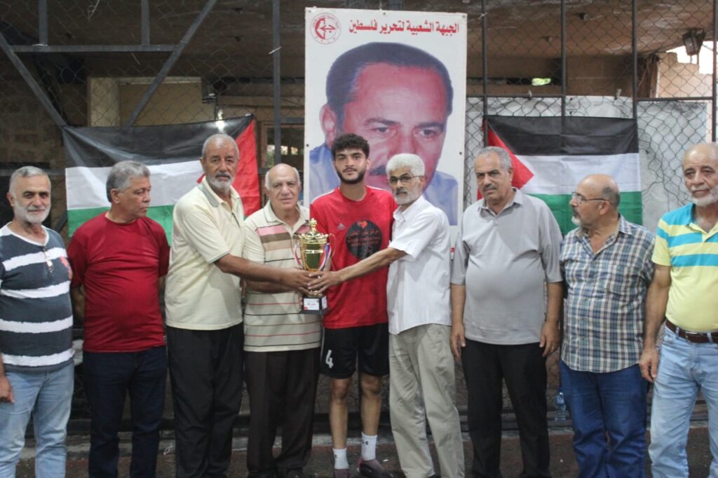المكتب الحركي للشباب والرياضة يحي ذكرى استشهاد ابو علي مصطفى بمباراة بين فريقي الاخوة والعودة