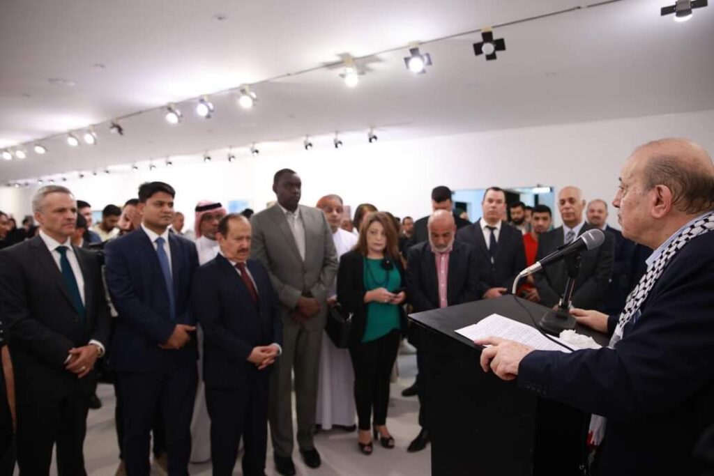 البحرين: “فلسطين الهوية الثقافة الفن” معرض فني في الذكرى السنوية الأولى للإبادة بحق الشعب الفلسطيني
