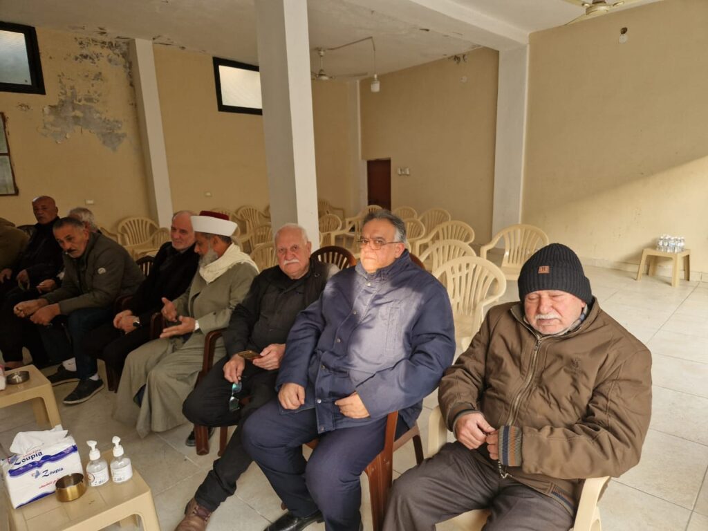 صفدية ممثلا معالي السيدة الحريري يعزي بالحاج محمد