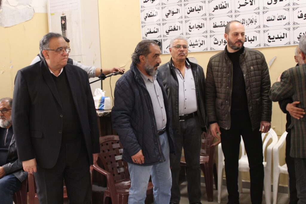 صفدية ممثلا معالي السيدة الحريري يعزي بالحاجة حسنة  عبد الله