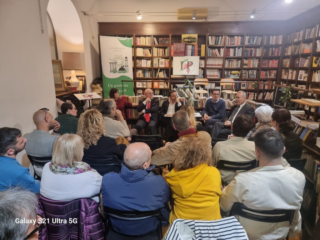 لقاء  في العاصمة الايطالية روما ،جمع العديد من المفكرين ومناصري الشعب الفلسطيني