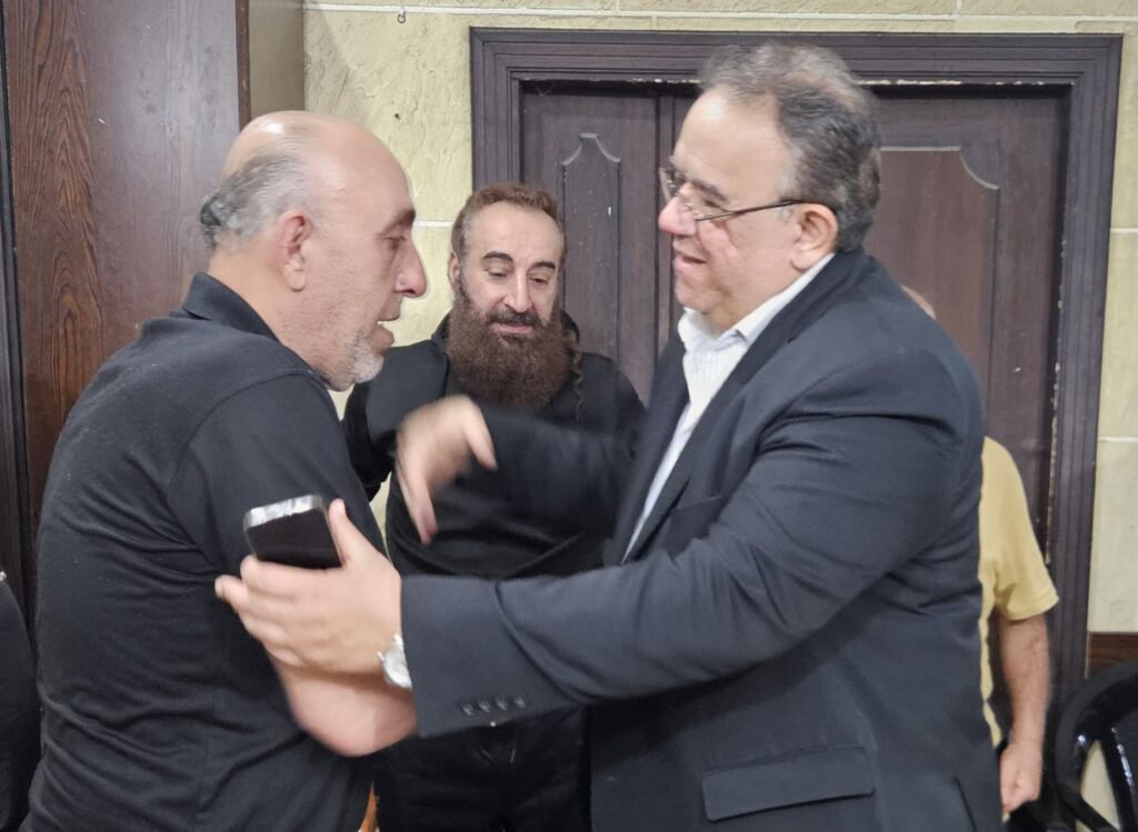 ممثلًا بهية الحريري… صفدية يقدم واجب العزاء بالفقيد الشاب وائل  صالح