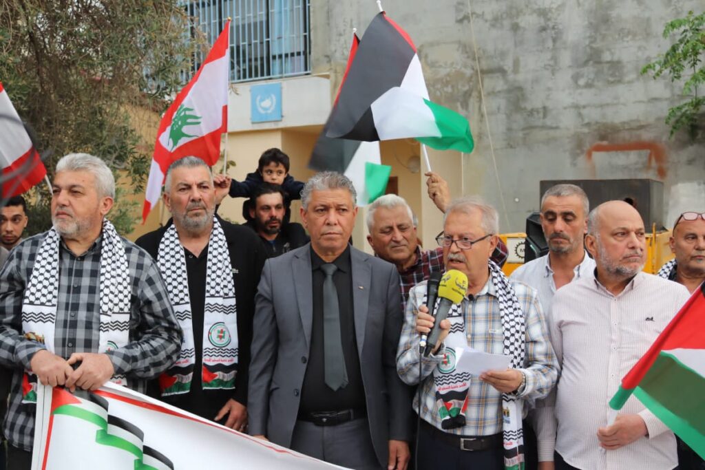 بمناسبة الأول من أيار: اتحاد نقابات عمال فلسطين / منطقة الزهراني ينظم وقفة تضامنية مع غزة وفلسطين