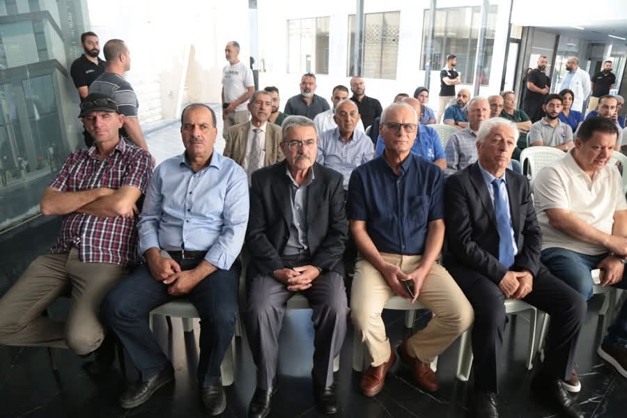 السفير غملوش يكرم رئيس مجلس ادارة  مستشفى حيرام ومديرها العام