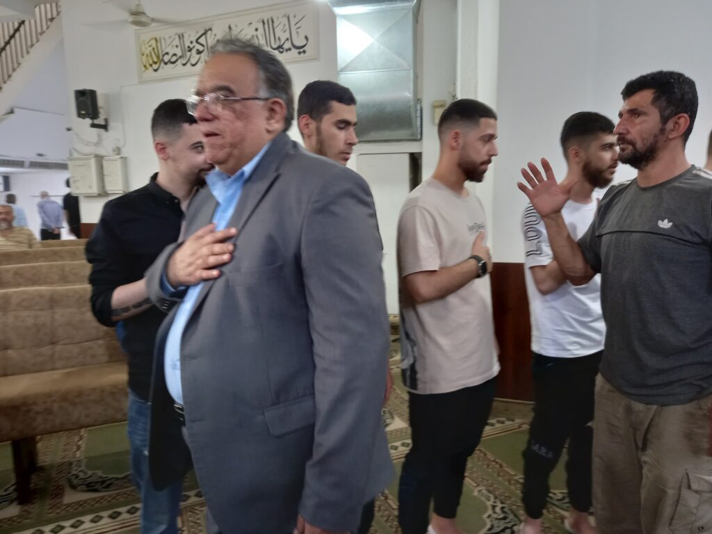 ّصفدية ممثلا السيدة الحريري  يعزي بالمرحومة  الحاجة تمام فرهود