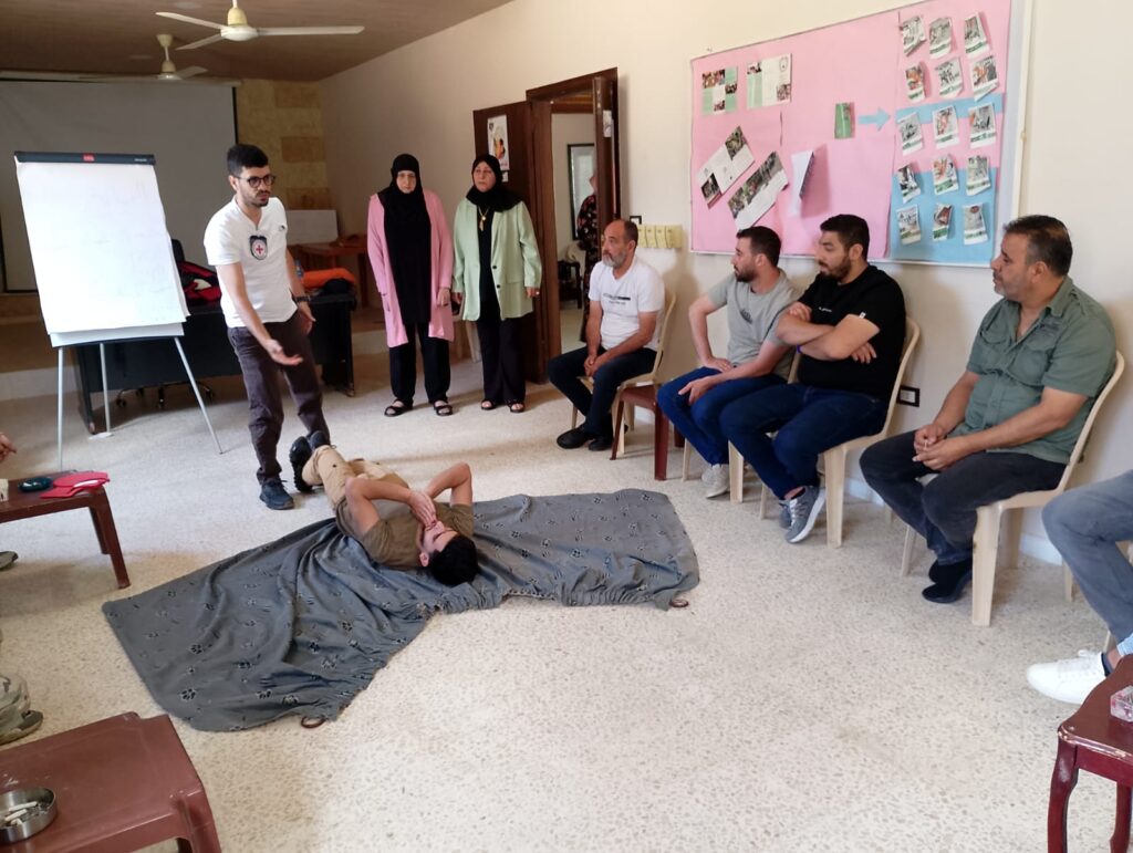 لجنة العمل الاجتماعي التنموي- وحدة الدعم القانوني تنظّم دورة تدريبية متخصصة في مخيم عين الحلوة