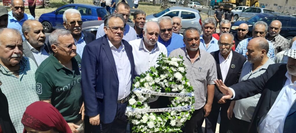 وليد صفدية ممثلا معالي بهية الحريري يشارك منظمة التحرير بتكريم شهداء الثورة عند النصب التذكاري في مدينة صيدا