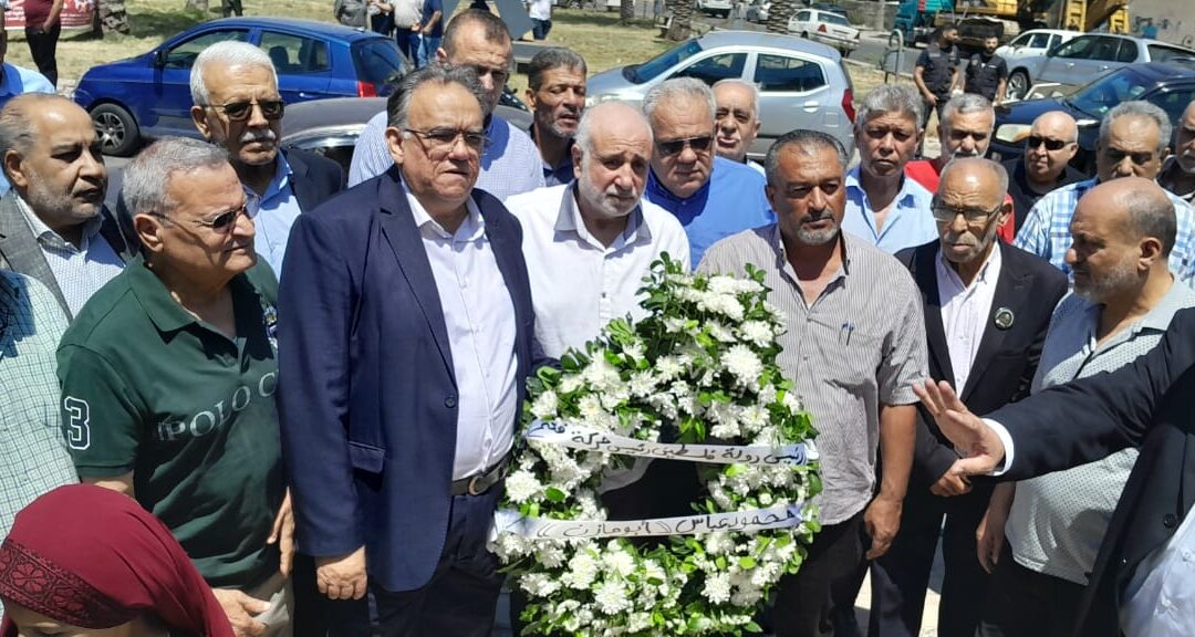 وليد صفدية ممثلا معالي بهية الحريري يشارك منظمة التحرير بتكريم شهداء الثورة عند النصب التذكاري في مدينة صيدا