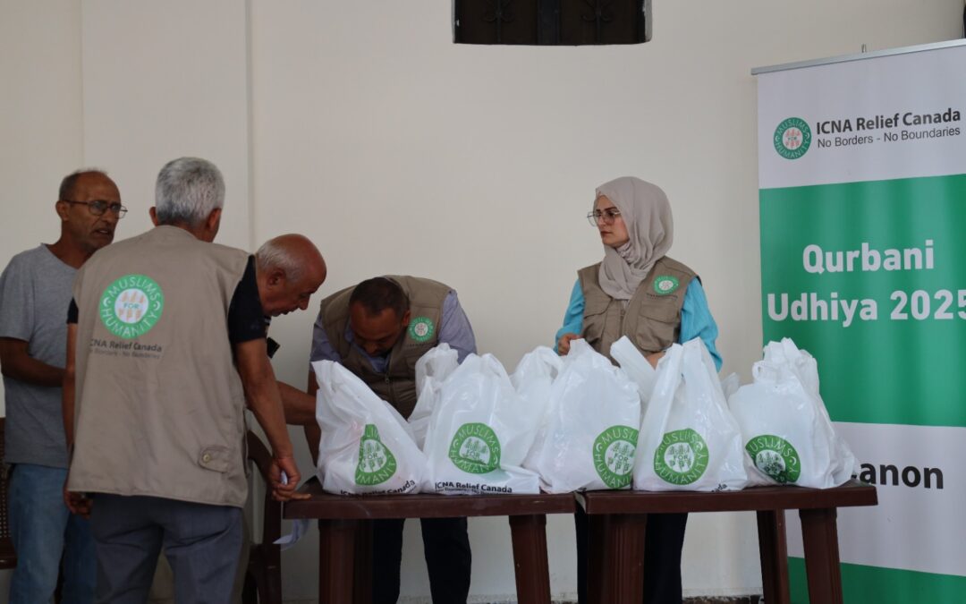 لجنة الخروب توزع أضاحي العيد بالتعاون مع جمعية التعاون الإنساني