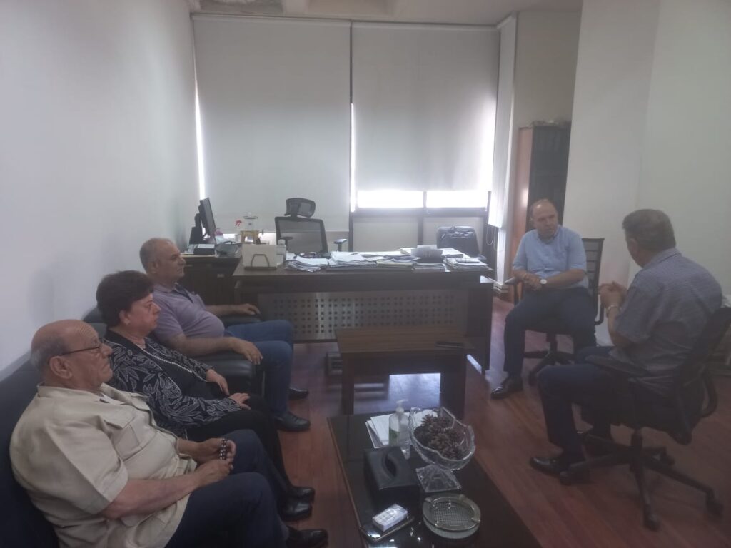 وفد اتحاد نقابات عمال فلسطين في لبنان يلتقي رئيس فرع الضمان الاجتماعي في الجنوب الأستاذ محمد خليفة في صيدا