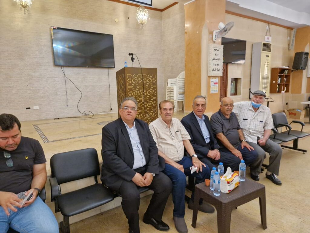 وليد صفدية ممثلاً معالي السيدة بهية الحريري  يقدم واجب العزاء بالمرحوم الحاج عبد الله كنعان شبكة الاخبار الفلسطينية