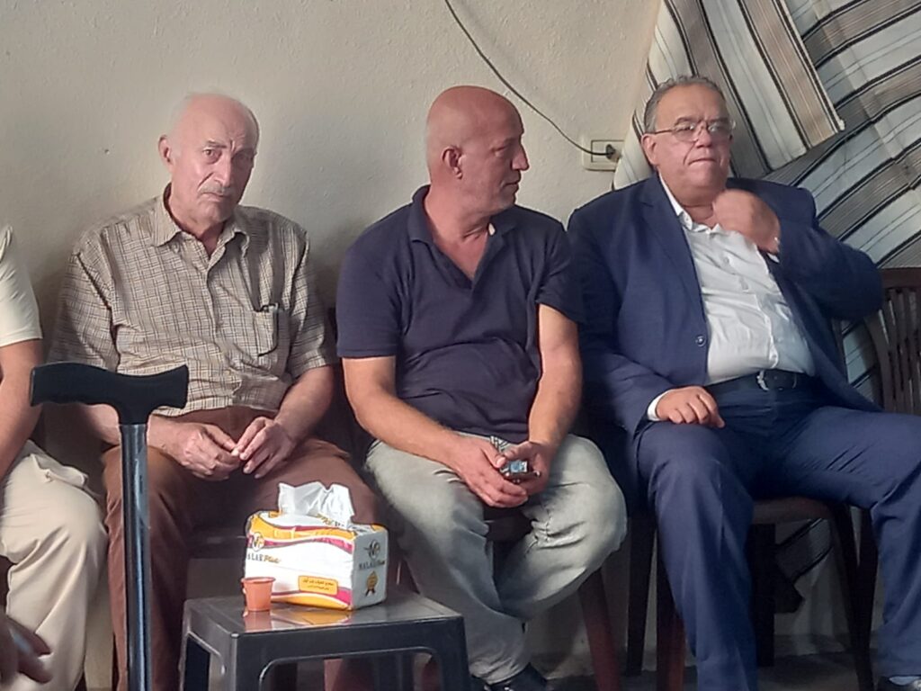 صفدية ممثلاً معالي السيدة الحريري  يقدم واجب العزاء بالمرحوم  حسان يوسف سليم