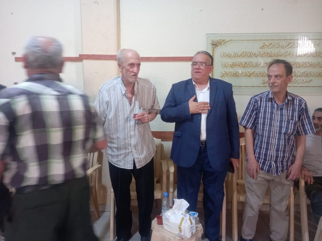 صفدية ممثلاً معالي السيدة الحريري  يقدم واجب العزاء بالمرحوم محمود عبد الله الخالدي