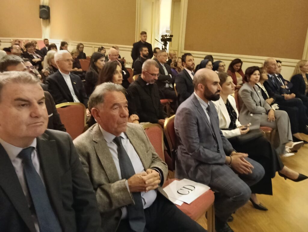 المجر تجدد التزامها بدعم لبنان عبر المرحلة الثالثة من مشروع ترميم الكنائس التاريخية… “أمل من بين الأنقاض” يضيء روما