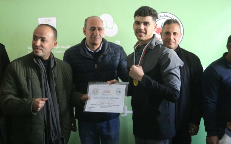 بإشراف اللجنة الأولمبية وبرعاية شركة” جوال”  اتحاد الملاكمة يختتم فعاليات بطولة “الصمود والأمل” الأولى بنادي النجوم