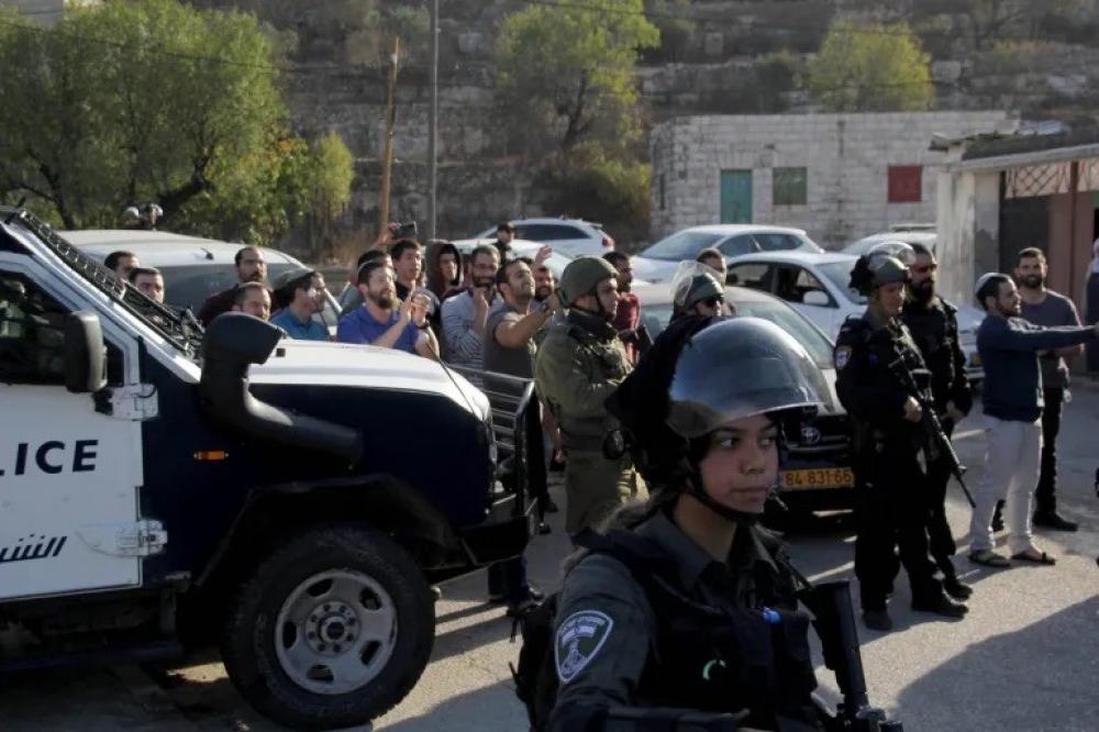 اعتداءات وحشية للمستوطنين بالضفة والقدس بحماية جيش الاحتلال