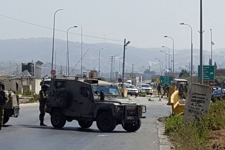 بعد إغلاقها لأكثر من عامين.. إعادة فتح مداخل مدينتي الظاهرية وإذنا بالخليل