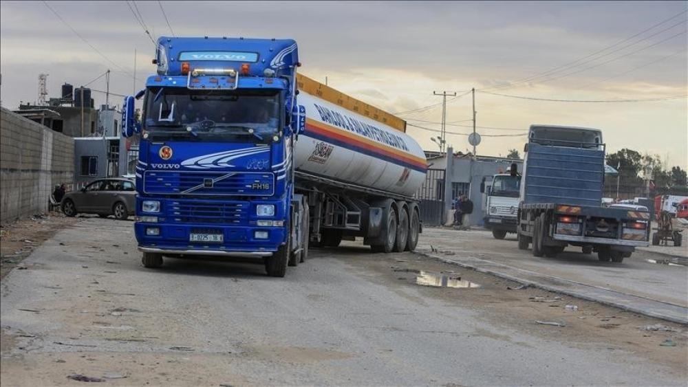 الهيئة العامة للبترول : دخول 8 شاحنات غاز إلى غزة