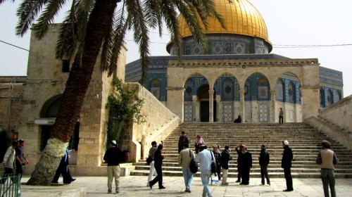 محافظة القدس : عشرات المستعمرين يقتحمون المسجد الأقصى بحماية الاحتلال