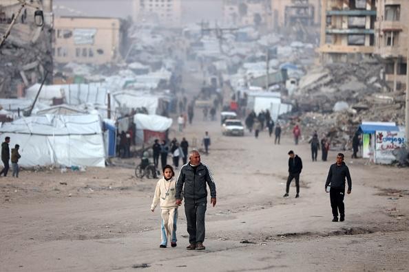 الاحتلال يشن حملة مداهمات واعتقالات واسعة بالضفة