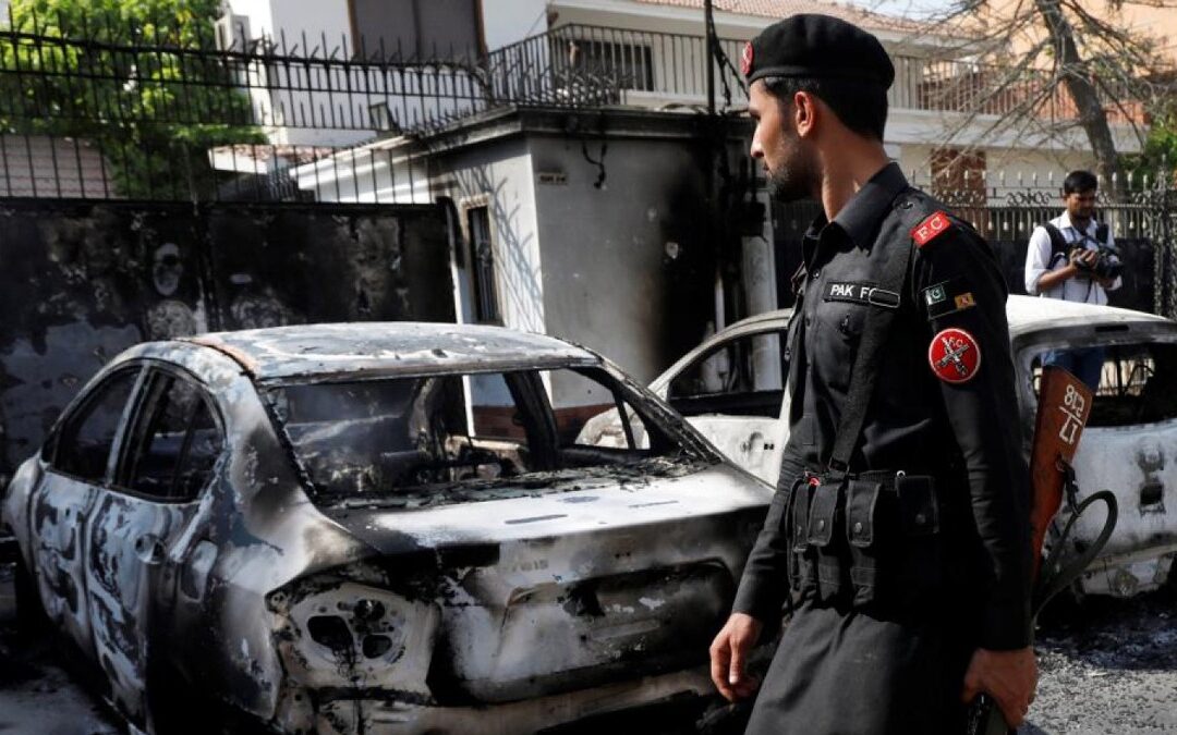 مقتل 15 شخصا على الأقل في تفجير انتحاري بإسلام أباد
