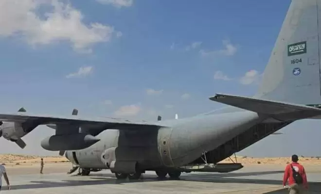 مطار العريش يستقبل طائرة مساعدات سعودية لصالح غزة