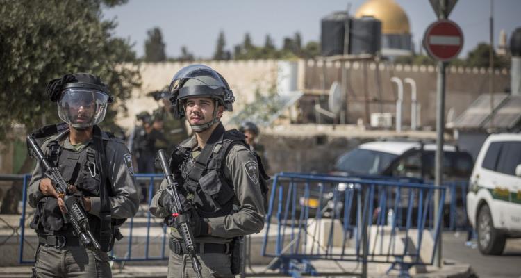 الاحتلال يمنع الاعتكاف بالأقصى ويحول البلدة القديمة من القدس إلى ثكنة عسكرية