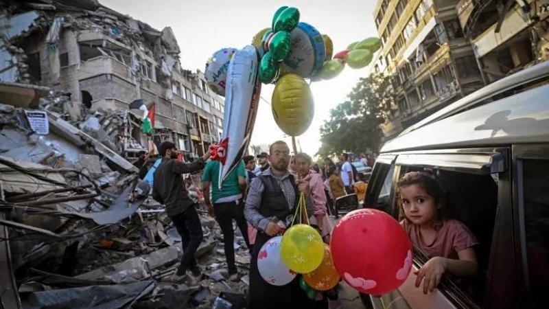 كسوة العيد في غزة: أسعار فلكية تُرهق “الجيوب الفارغة”