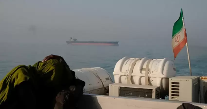 الحرس الثوري يعلن إغلاق مضيق هرمز أمام سفن أمريكا والاحتلال وأوروبا