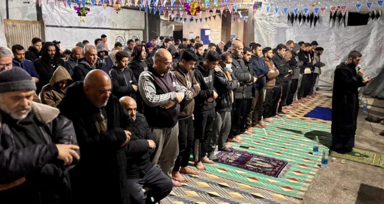 غزة تحيي ليلة 27 رمضان بعد عامين من الحرمان والقهر