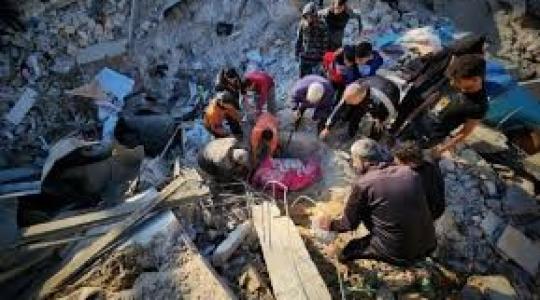 انتشال 18 شهيدًا في غزة خلال 24 ساعة الماضية