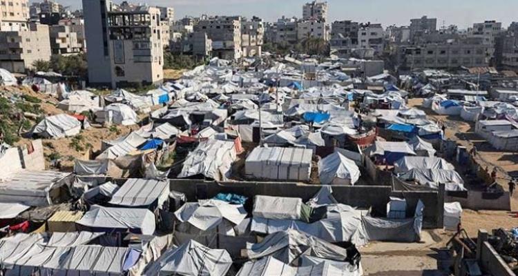 باحث حقوقي: الحصار وتشديد القيود على السلع يفاقم الأزمة الإنسانية في غزة