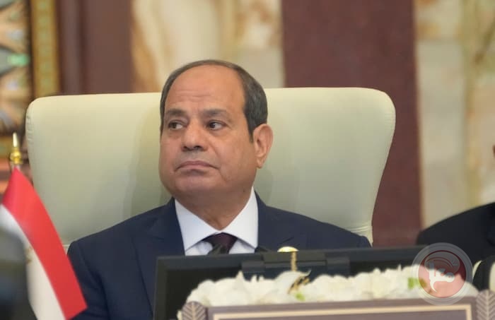 مصر على حافة أزمة اقتصادية: الجنيه المصري يتراجع والحرب تهز السوق