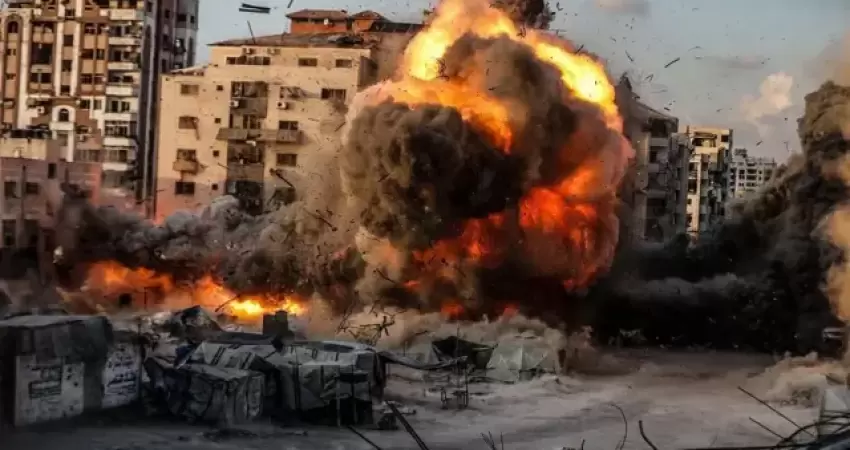 شهداء وإصابات بقصف إسرائيلي على خيام النازحين شمال ووسط قطاع غزة