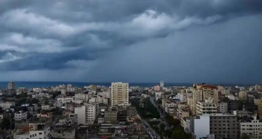 ملادينوف: إطار دولي مطروح لإعمار غزة مشروط بنزع سلاح الفصائل