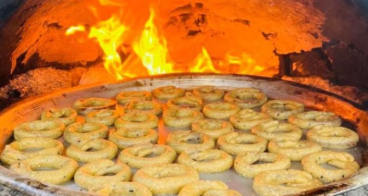 كعك العيد في غزة.. فرح يُصنع رغم الوجع
