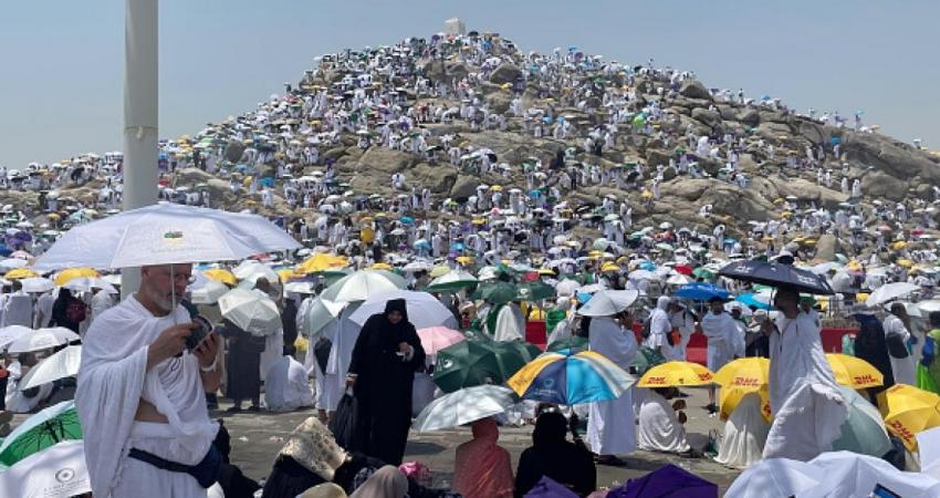 الاحتلال يحرم أهل غزة من موسم الحج لهذا العام