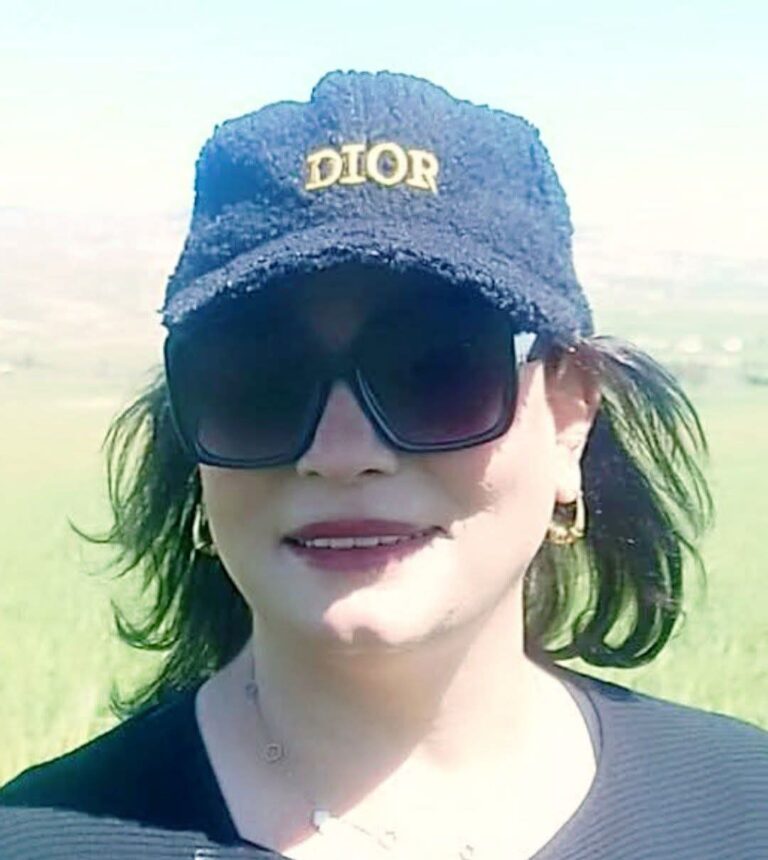 سأبيع شِعري ومشاعري