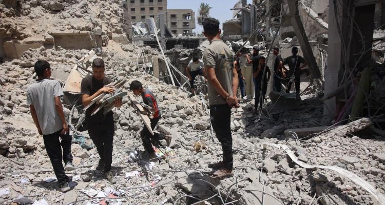 تصاعد الخروقات الاحتلال لاتفاق وقف إطلاق النار في قطاع غزة واستشهاد مواطن بقصف مسيّرة