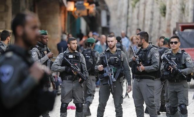 الاحتلال يحول مدينة القدس إلى ثكنة عسكرية تزامنا مع إحياء “سبت النور”