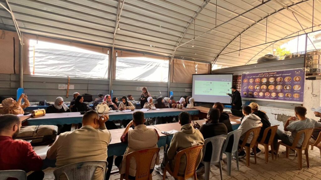 لجنة التدريب بنقابة الصحافيين الفلسطينيين بدير البلح تفتتح دورة تدريبية حول الامن الرقمي للصحفيين في مناطق النزاع