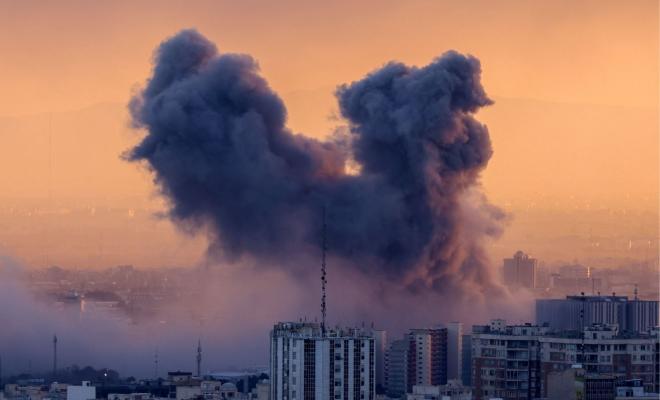إذاعة الجيش الإسرائيلي: تهديدات باستهداف شبكة السكك الحديدية في إيران