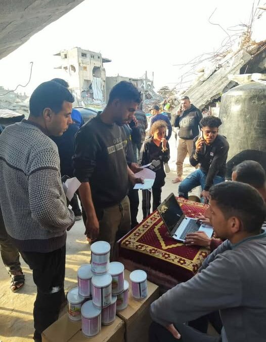 نادي الزيتون واللجنة المصرية يوزعان حليب الأطفال ضمن خطة التعافي المجتمعي